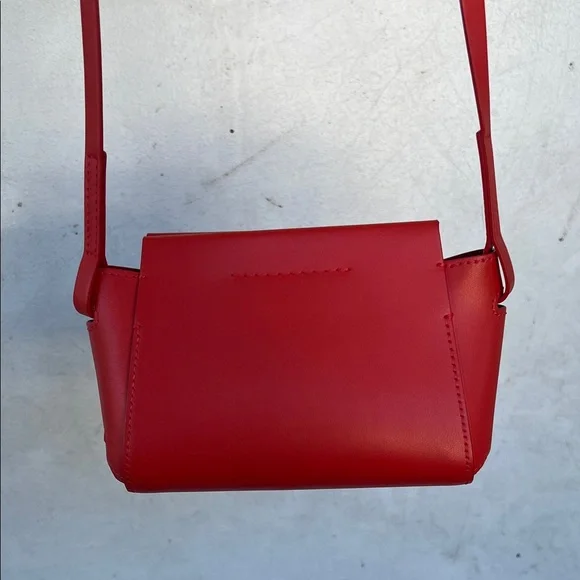 Everlane Mini Bag in Coral - Picture 7 of 11